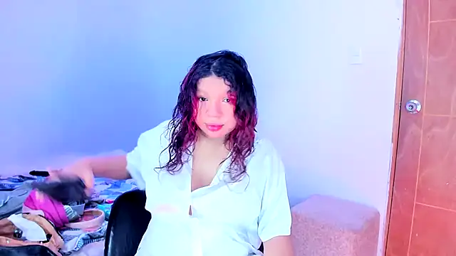 Emily Coper18 online show from June 13, 2026, 2:15 pm