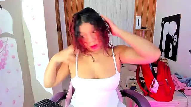 Emily Coper18 online show from June 29, 2026, 1:55 pm