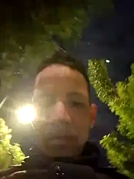 andresperezf online show from November 5, 2025, 6:02 am