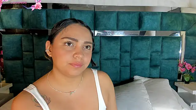 Abril Gomez06 online show from April 28, 2026, 2:27 am