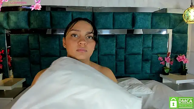 Abril Gomez06 online show from June 16, 2026, 7:49 pm