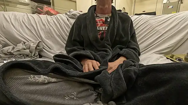 Snapshot of joeiandola chatting on February 15, 2026, 4:25 pm joeiandola online show from February 15, 2026, 4:25 pm