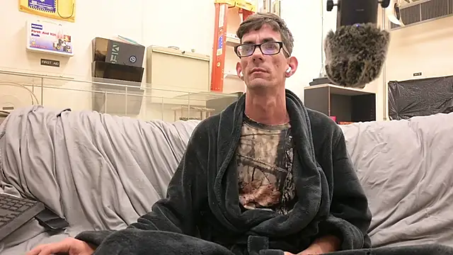 Snapshot of joeiandola chatting on March 7, 2026, 4:48 pm joeiandola online show from March 7, 2026, 4:48 pm