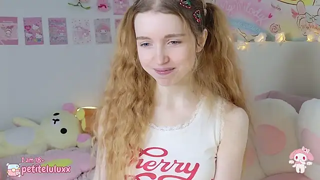 petiteluluxx online show from January 17, 2025, 8:56 am