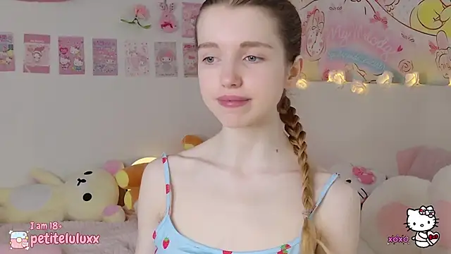petiteluluxx online show from February 13, 2025, 8:59 am