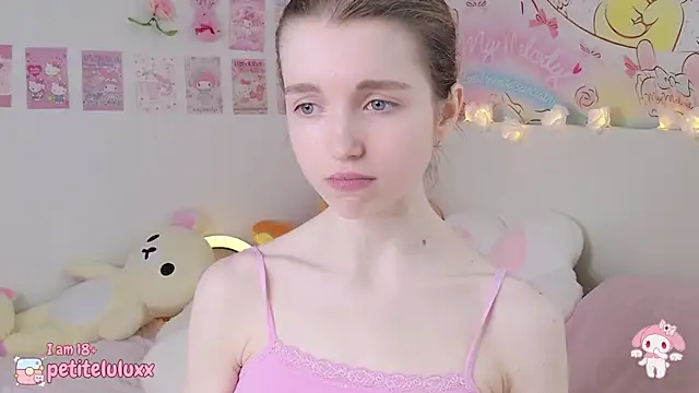 petiteluluxx online show from February 24, 2025, 9:10 am
