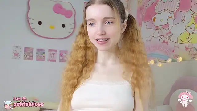 petiteluluxx online show from March 23, 2025, 9:10 am