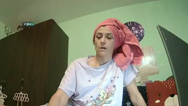 Snapshot of SexyGioconda chatting on November 17, 2025, 10:32 am SexyGioconda online show from November 17, 2025, 10:32 am