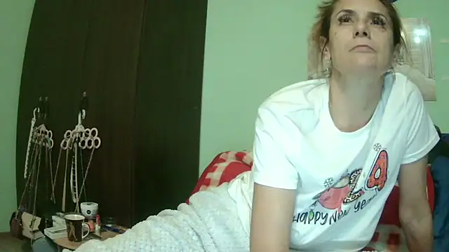 Snapshot of SexyGioconda chatting on December 17, 2025, 10:49 pm SexyGioconda online show from December 17, 2025, 10:49 pm