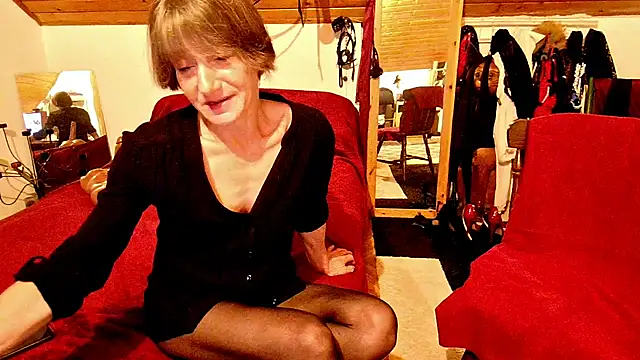 Hot Colettte online show from May 16, 2026, 11:36 pm