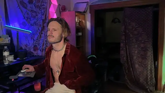 Snapshot of CowboyZuhly chatting on January 15, 2026, 6:07 am CowboyZuhly online show from January 15, 2026, 6:07 am