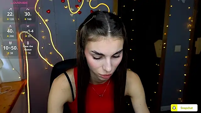 Snapshot of EmmyGreans chatting on October 8, 2025, 11:41 am EmmyGreans online show from October 8, 2025, 11:41 am