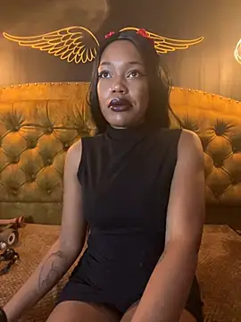 Snapshot of CrystalBrooke3x chatting on March 9, 2025, 7:59 pm CrystalBrooke3x online show from March 9, 2025, 7:59 pm
