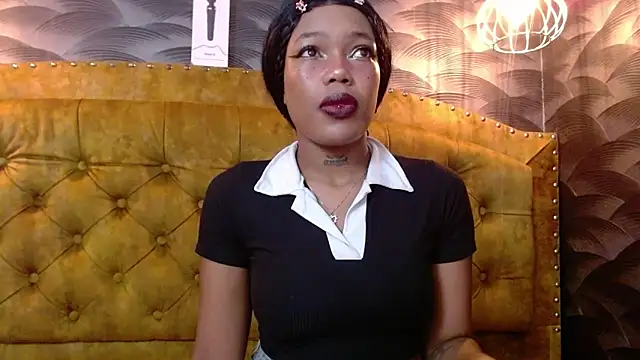 Snapshot of CrystalBrooke3x chatting on October 1, 2025, 7:42 pm CrystalBrooke3x online show from October 1, 2025, 7:42 pm