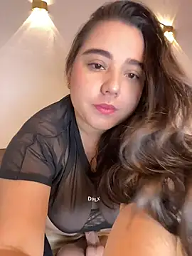 Snapshot of LunaGil1 chatting on March 15, 2026, 1:17 pm LunaGil1 online show from March 15, 2026, 1:17 pm