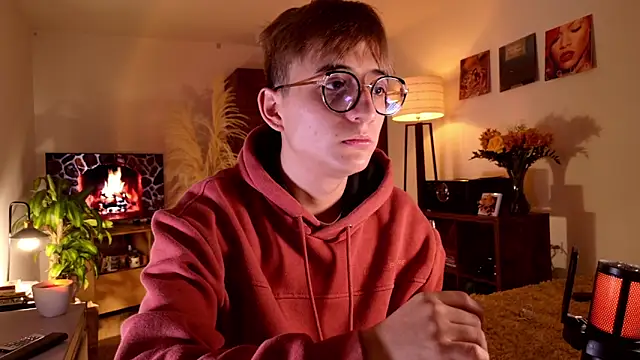 Snapshot of Mr_evan1 chatting on September 14, 2025, 4:06 pm Mr evan1 online show from September 14, 2025, 4:06 pm