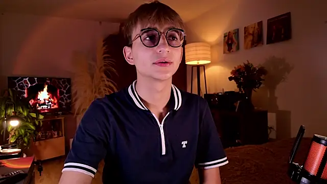 Snapshot of Mr_evan1 chatting on September 21, 2025, 2:51 pm Mr evan1 online show from September 21, 2025, 2:51 pm