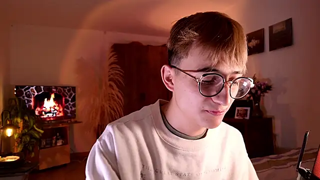 Snapshot of Mr_evan1 chatting on October 13, 2025, 4:07 pm Mr evan1 online show from October 13, 2025, 4:07 pm