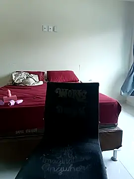 Escarlate4you  online show from January 15, 2025, 2:35 pm