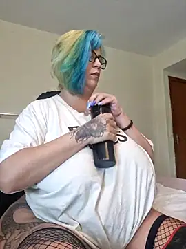 Escarlate4you  online show from February 10, 2026, 10:30 am