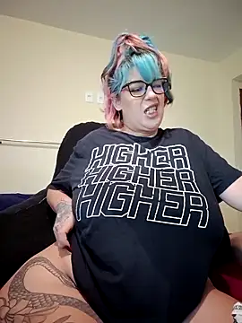 Snapshot of Escarlate4you_ chatting on March 20, 2026, 9:47 am Escarlate4you online show from March 20, 2026, 9:47 am