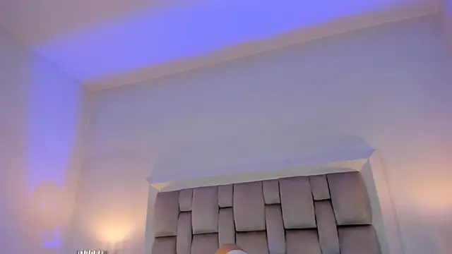 Snapshot of Mara_Betancurt chatting on December 13, 2024, 6:21 am Mara Betancurt online show from December 13, 2024, 6:21 am