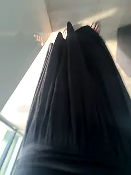 Snapshot of May-Squirt chatting on October 25, 2025, 8:33 am May-Squirt online show from October 25, 2025, 8:33 am