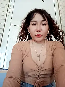 Ana love2000 online show from March 2, 2025, 5:23 am