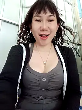 Ana love2000 online show from September 21, 2025, 2:24 am