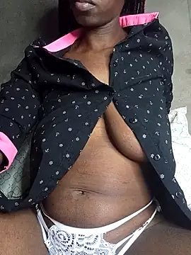 lachilena027 online show from October 23, 2025, 4:45 am