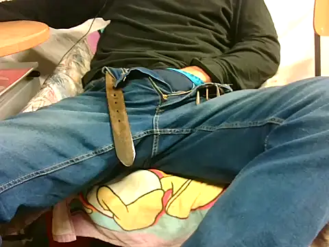 Giulio35 Pika online show from October 25, 2025, 4:42 am