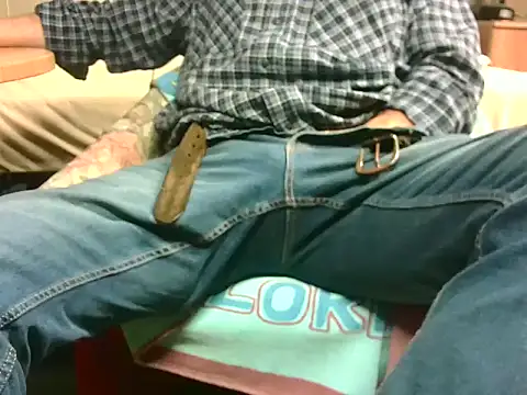 Giulio35 Pika online show from February 5, 2026, 5:17 pm