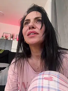KimKelly13 online show from January 17, 2025, 10:44 am