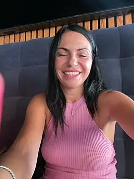 KimKelly13 online show from July 7, 2026, 7:23 am
