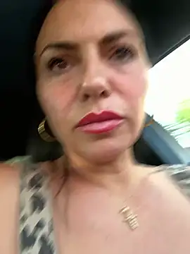 KimKelly13 online show from August 5, 2026, 4:37 am