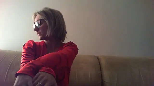 sexy blondie92 online show from January 16, 2025, 10:44 pm