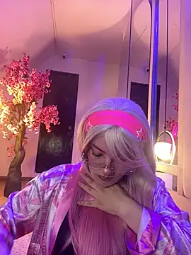 Broklinwhite  online show from July 28, 2026, 2:13 pm