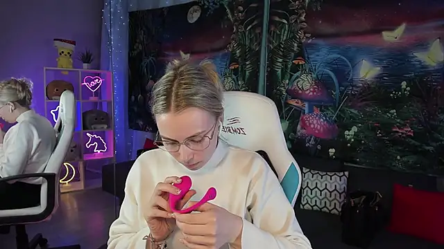 TiffanyBatson online show from March 18, 2025, 7:30 am