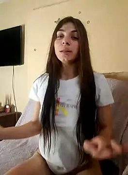 Snapshot of AntoniaHottie chatting on January 10, 2025, 11:43 am AntoniaHottie online show from January 10, 2025, 11:43 am