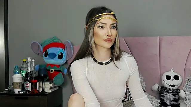 Snapshot of Mayleen_x chatting on October 31, 2025, 9:16 pm Mayleen x online show from October 31, 2025, 9:16 pm