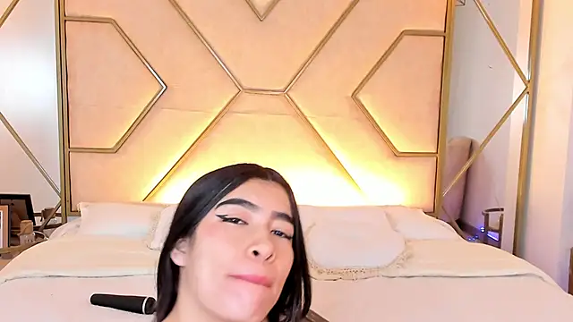 siara and zoe online show from November 30, 2025, 4:22 pm