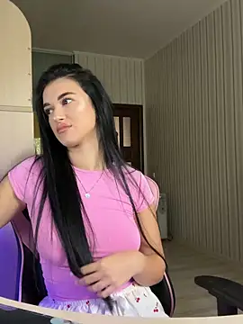 Snapshot of Julietta_a chatting on October 11, 2025, 11:42 am Julietta a online show from October 11, 2025, 11:42 am