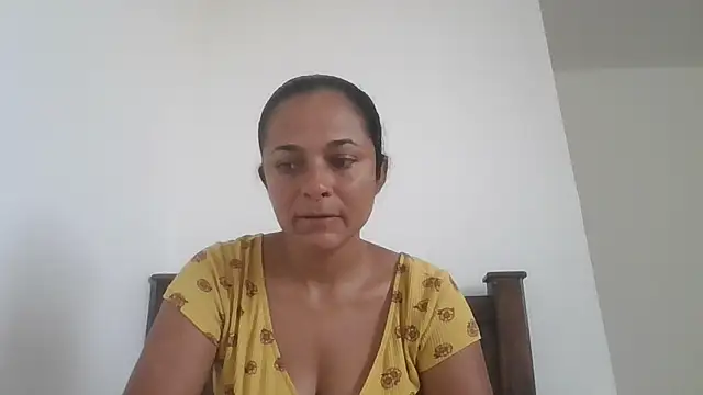 GiveLove1 online show from November 17, 2025, 12:22 pm