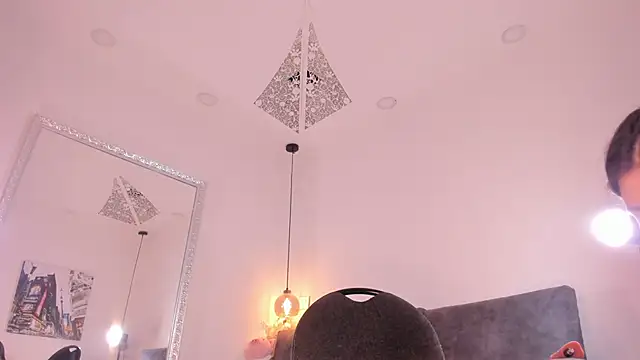 Snapshot of Isabella_francoo chatting on September 21, 2025, 11:56 am Isabella francoo online show from September 21, 2025, 11:56 am