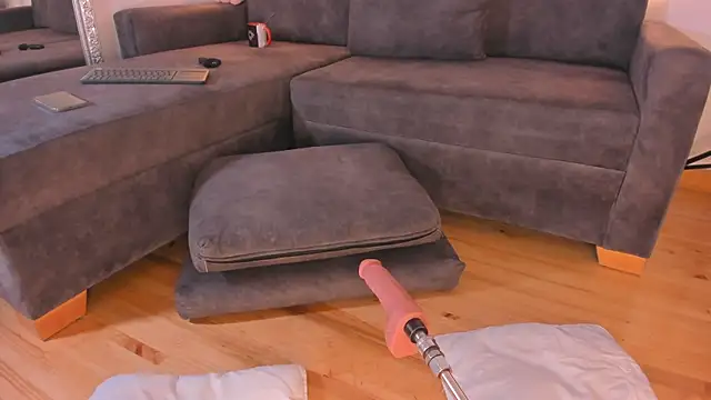 Isabella francoo online show from November 20, 2025, 12:27 pm