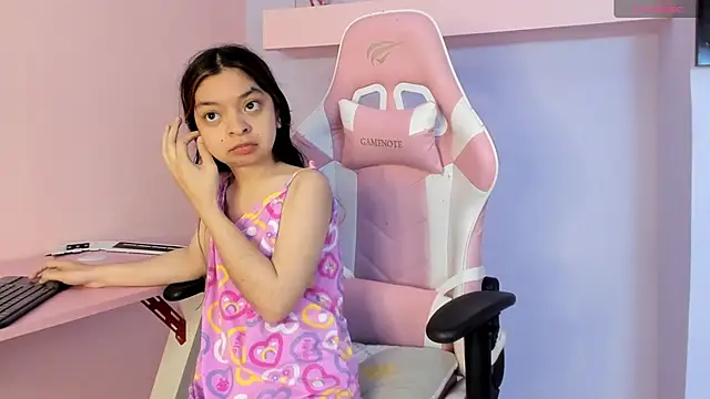 CharlotteMuller online show from October 19, 2025, 7:14 pm