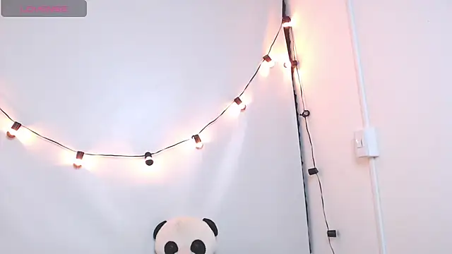 chanel brunette online show from December 19, 2024, 5:40 pm