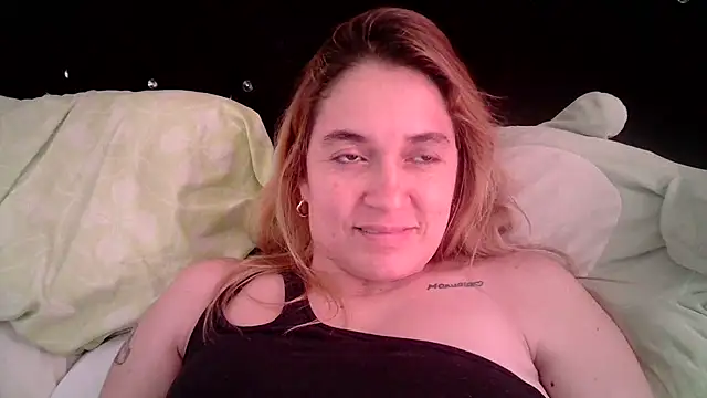 Snapshot of Izury_Blondee chatting on February 27, 2025, 8:09 pm Izury Blondee online show from February 27, 2025, 8:09 pm