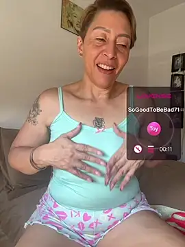 Snapshot of elmarsexydoll chatting on June 24, 2026, 5:23 pm elmarsexydoll online show from June 24, 2026, 5:23 pm