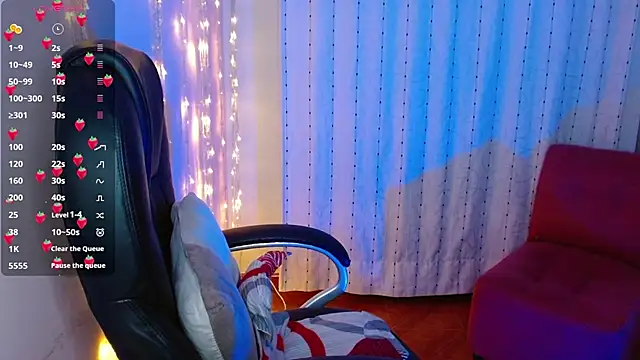 AmberGoddess  online show from December 2, 2024, 4:31 am